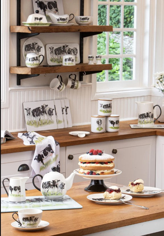 Moo-ve Over, Ordinary Tableware! "Meet the Girls" is Here!