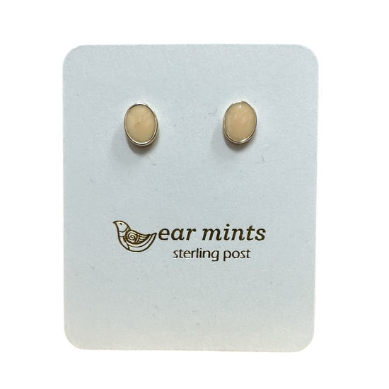 Fabienne - Earrings Studs Enamel Oval Peach [Col:Gold]