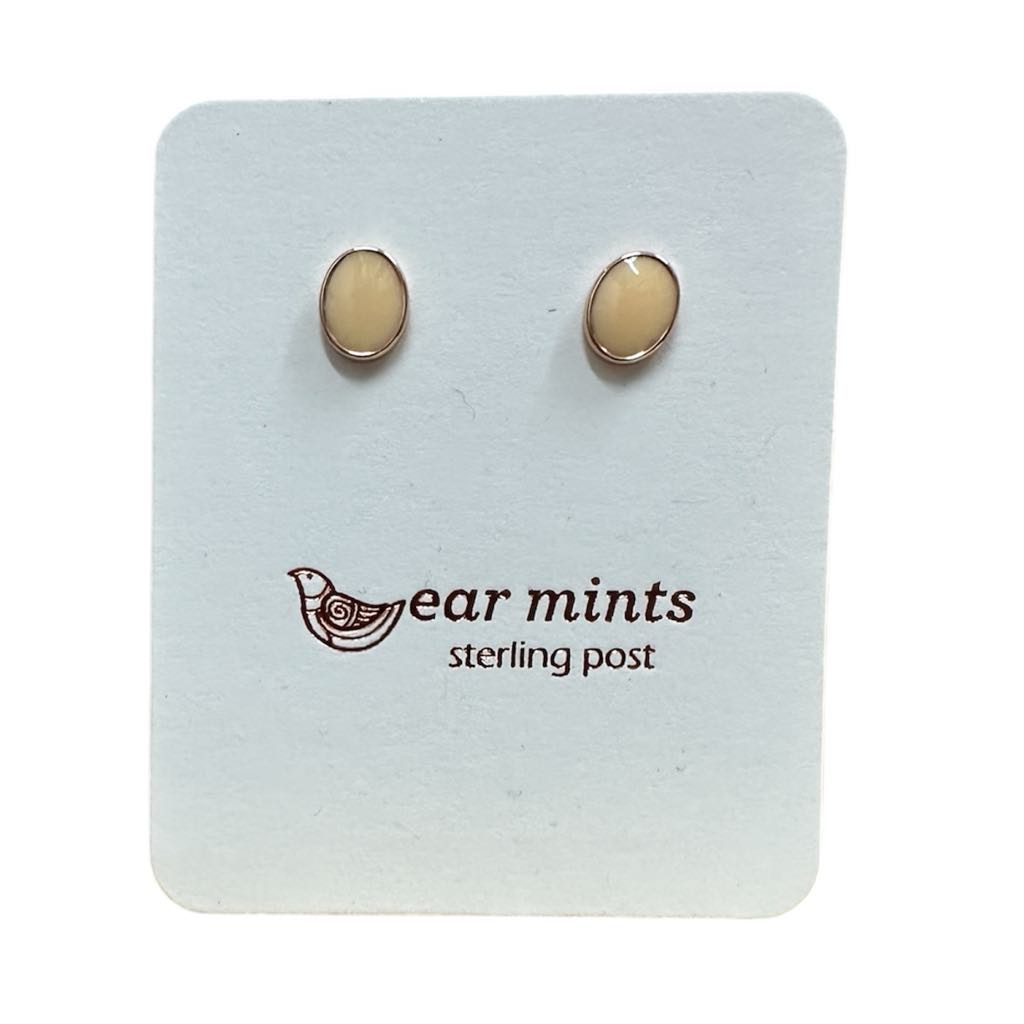 Fabienne - Earrings Studs Enamel Oval Peach [Col:Rose]