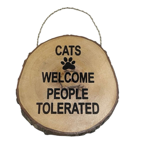 Wooden sign - Cats Welcome Approx 19 x 17 cm