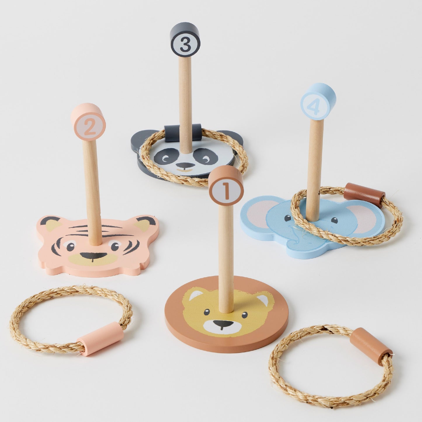 Studio Circus - Wooden Animal Ring Toss